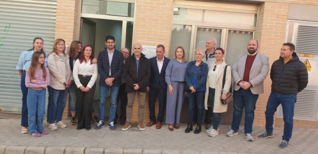 🐎✨ Inauguración del nuevo local social de la Asociación CabalTEAndo

Esta mañana, la presidenta del CEDER La Manchuela, Maria Pilar Medina, ha asistido a la inauguración del nuevo local social de la Asociación CabalTEAndo, un espacio que supone un importante avance en su labor de apoyo a la inclusión, el bienestar y el acompañamiento a niños y familias.

A través de sus actividades y terapias asistidas con animales, la asociación realiza una labor fundamental para mejorar la calidad de vida de muchas personas. 🤝💚

Desde CEDER La Manchuela queremos trasladar nuestro reconocimiento y apoyo a la gran labor que desarrollan y desearles muchos éxitos en esta nueva etapa.

#lamanchuela #Inclusión #TerapiasAsistidas #DesarrolloRural #cederlamanchuela